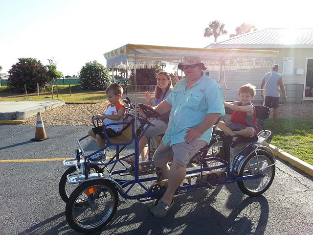 9011613830_2530b92855_z