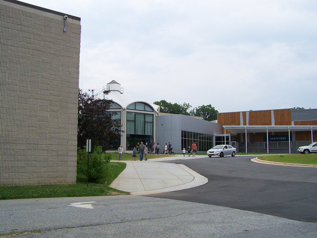 8753871821_a652af3b25_z