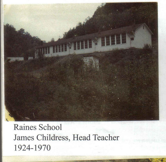 7899952348_f7c1af7836_z